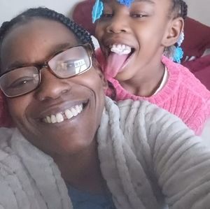 Meet your Posher, Dionne